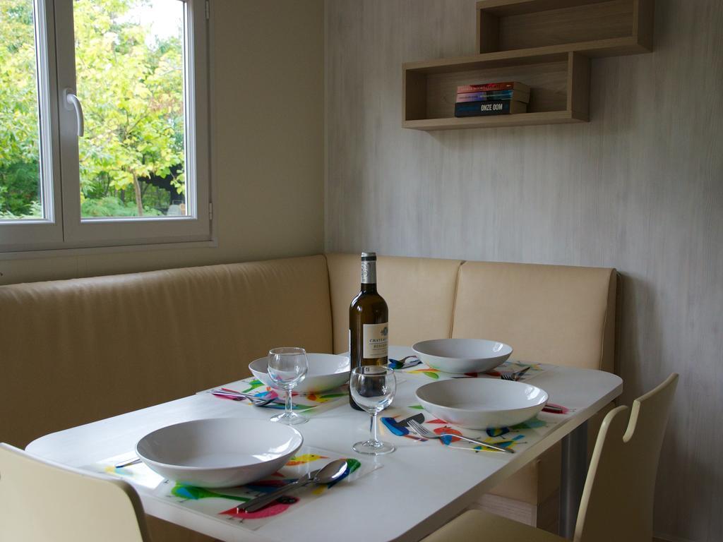 Camping Le Clou Coux-et-Bigaroque-Mouzens Exterior photo